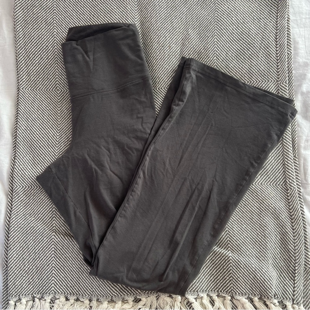 Aritzia TNA cotton flare pants